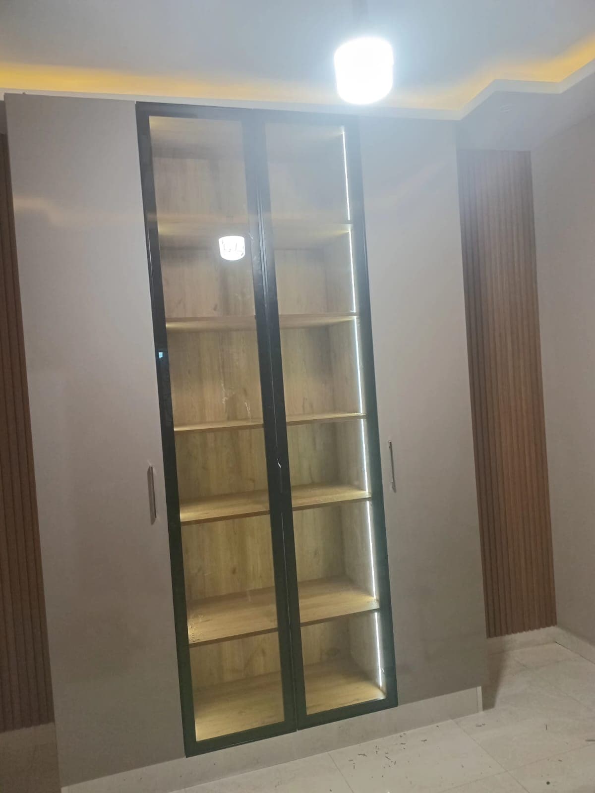 Réalisation dressing sur mesure par Walid SIFFI — Socofeb Décor